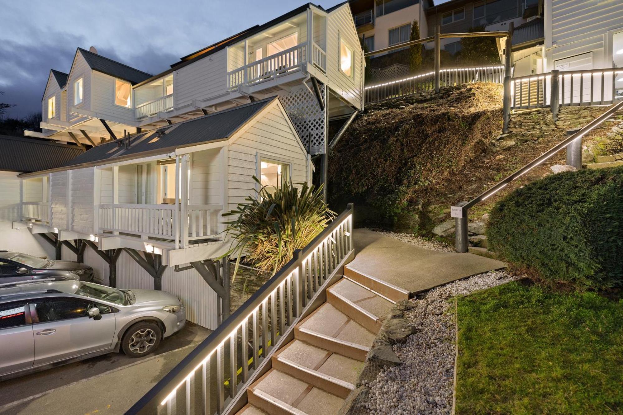 Lakeview Colonial House كوينستاون المظهر الخارجي الصورة