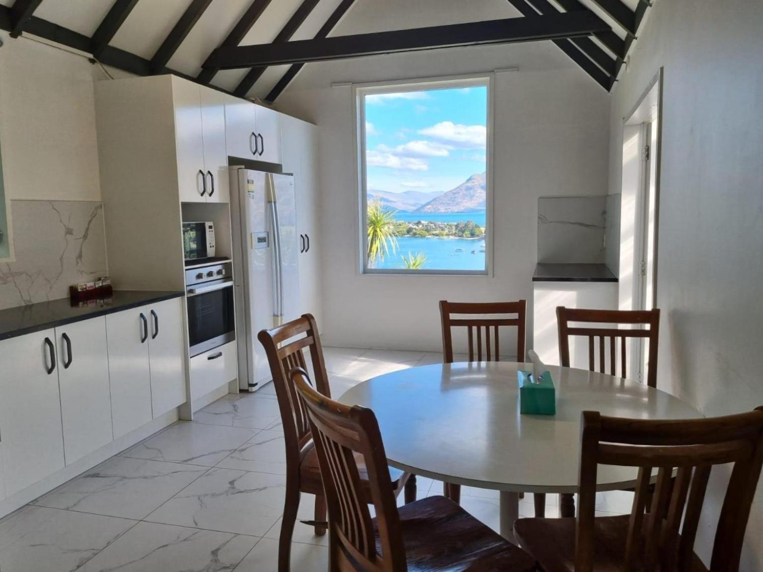 Lakeview Colonial House كوينستاون المظهر الخارجي الصورة