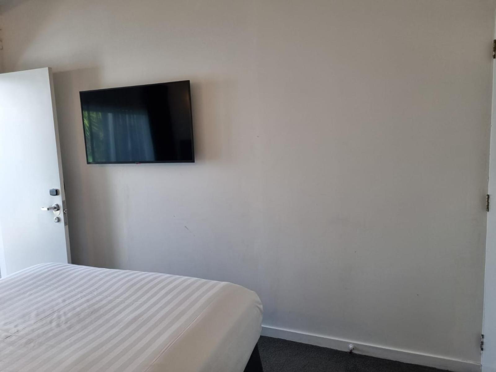 Lakeview Colonial House كوينستاون المظهر الخارجي الصورة