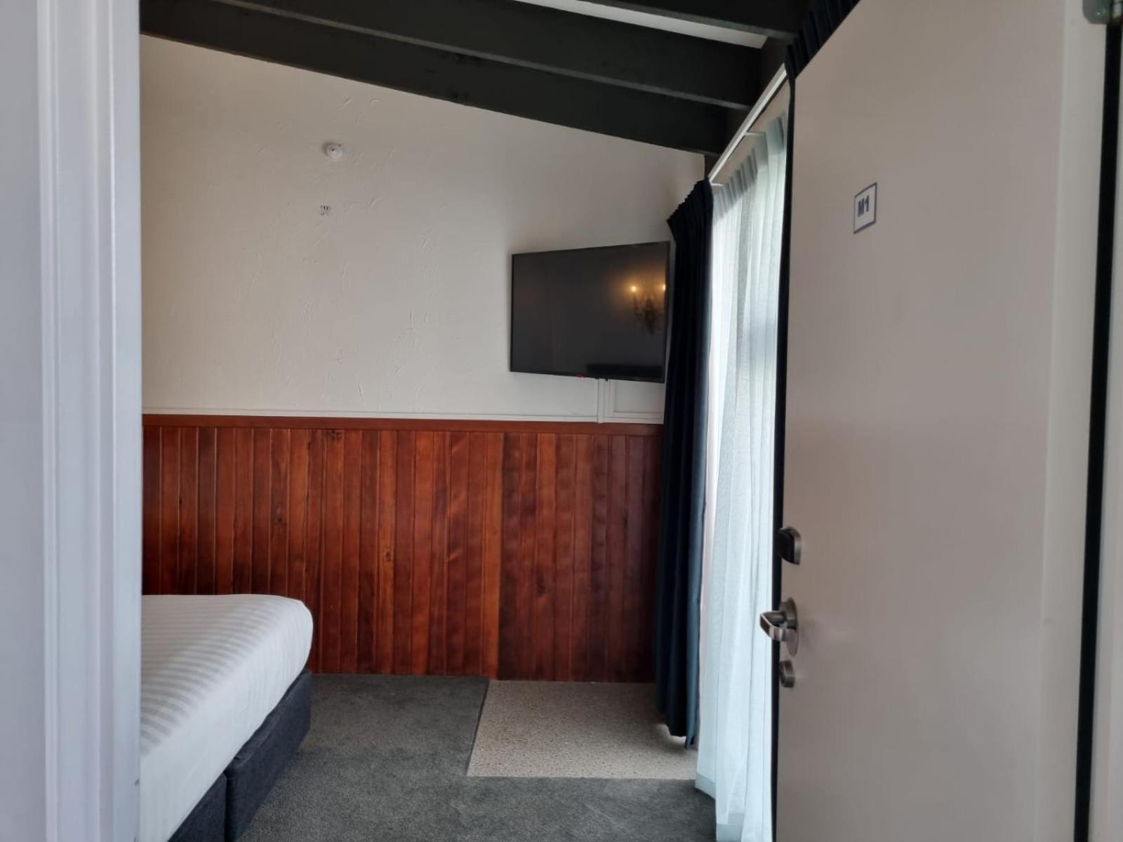 Lakeview Colonial House كوينستاون المظهر الخارجي الصورة