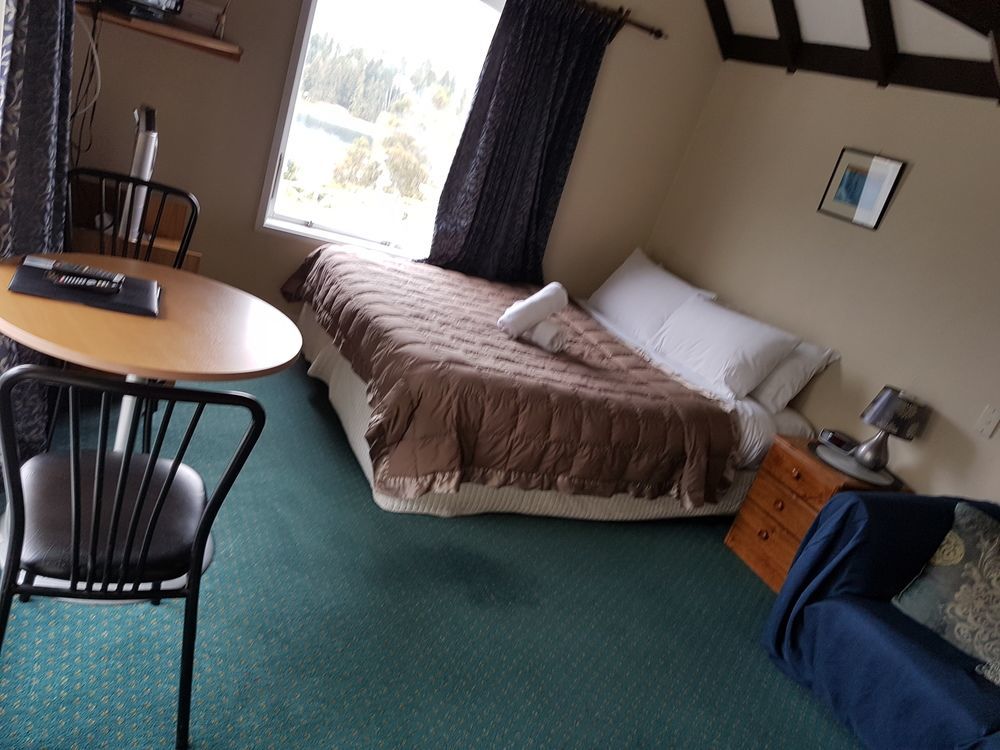 Lakeview Colonial House كوينستاون المظهر الخارجي الصورة