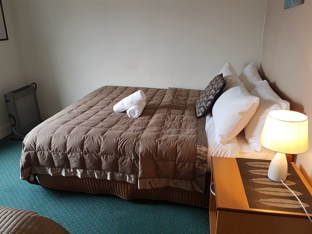 Lakeview Colonial House كوينستاون المظهر الخارجي الصورة